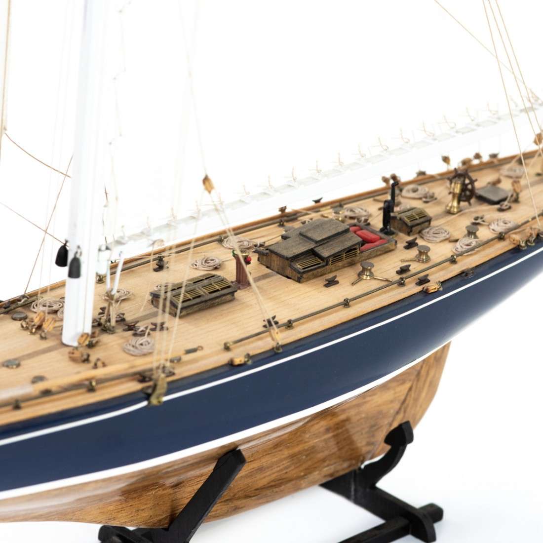 Amati Schiffsmodelle Endeavour 1934 M 135 Baukasten Modellschiffe Bausatz Spezialist