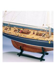 America Cup Yacht Endeavour 1934 with Tool Kit 1:80
