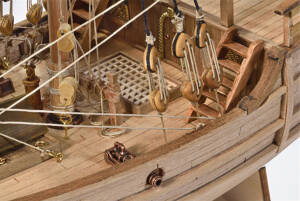 Caravel Pinta Ship Model Kit 1:65