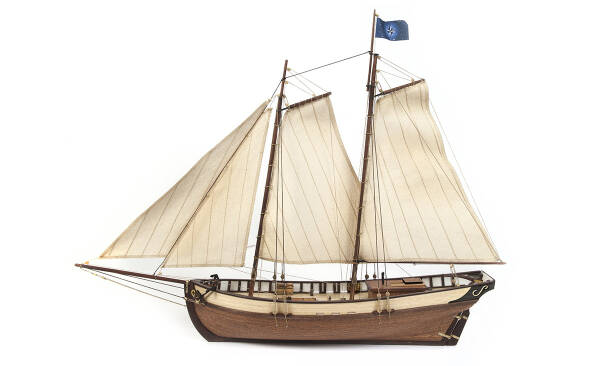 Polaris Starter Pack Ship Model Kit 1:50