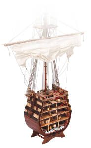 Cross section of Santisima Trinidat. Model Kit 1:90