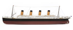 Titanic M 1:300 Kit