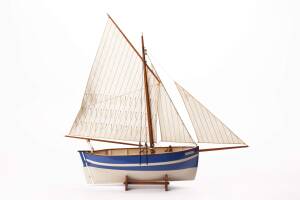 French Fisherman Esperance Model Ship Kit 1:30