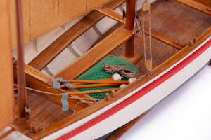 franz. Fischerboot Le Bayard Bausatz 1:30