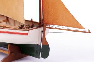 franz. Fischerboot Le Bayard Bausatz 1:30