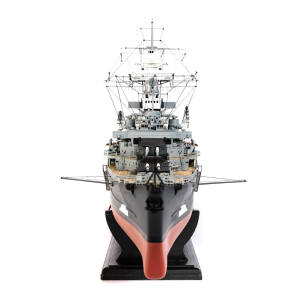 schwerer Kreuzer Prinz Eugen WWII Bausatz 1:200