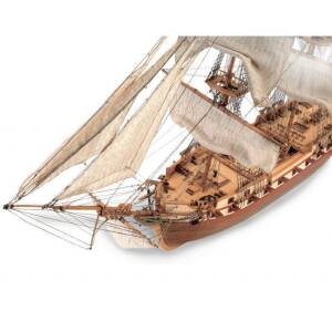 American Frigate "U.S. Constellation" Ship Model Kit 1:85