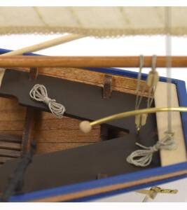 HMS Bountys Jolly Boat. 1:25 Wooden Model Ship Kit