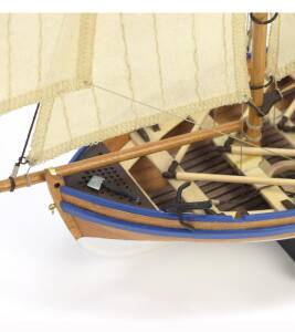 HMS Bountys Jolly Boat. 1:25 Wooden Model Ship Kit
