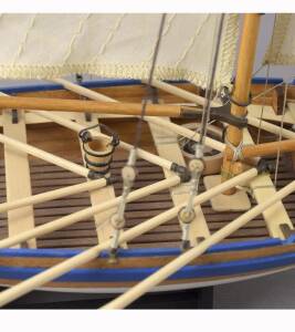 HMS Bountys Jolly Boat. 1:25 Wooden Model Ship Kit