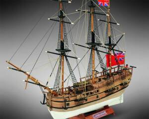 HMS Endeavour Mini Mamoli 1:143