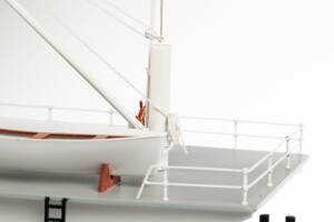 USS Hoga YT146 Fleet Tug Model Ship Kit 1:50