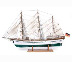 Training Ship  Gorch Fock  building Kit