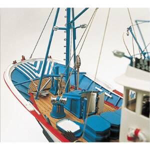 Thuna Fishing Boat "Marina II" Model Ship Kit