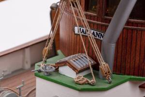 Cutter Mary Ann Ship Model Kit 1:33 Wood
