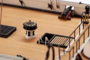HMS Warrior Panzerschiff Standmodell Bausatz 1:100