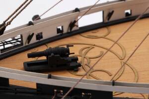 HMS Warrior Panzerschiff Standmodell Bausatz 1:100