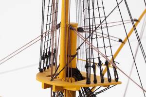 HMS Warrior Panzerschiff Standmodell Bausatz 1:100