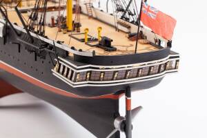 HMS Warrior Panzerschiff Standmodell Bausatz 1:100