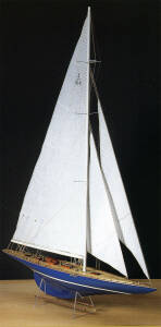 Endeavour 1934 M 1:35