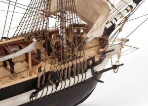 HMS Terror Model Ship Kit 1:75