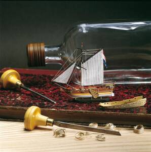 Ship in a Bottle Dutch Yacht Kit