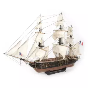französische Fregatte Belle Poule Modellschiff 1:90