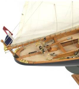 Pen Duick Cutter 1:28 Model Ship Kit