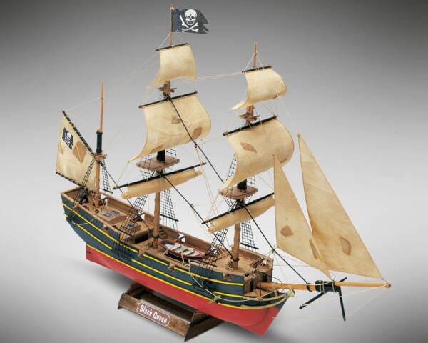 Black Queen M  1:135 Mini Mamoli