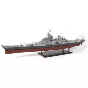 Model Stand USS Missouri (BB-63)