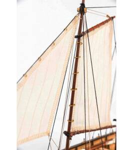 Captains Longboat HMS Endeavour 1:50 Wooden Model Ship Kit