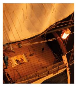 British Frigate HMS Surprise Premium Ship Model Kit 1:48