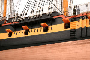 British Frigate HMS Surprise Premium Ship Model Kit 1:48