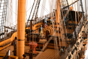 British Frigate HMS Surprise Premium Ship Model Kit 1:48
