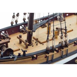 Cutter Lady Nelson Ship Model Kit M 1:64