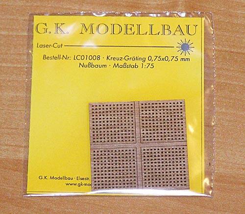 Cross Hatched Pattern 40x40 mm