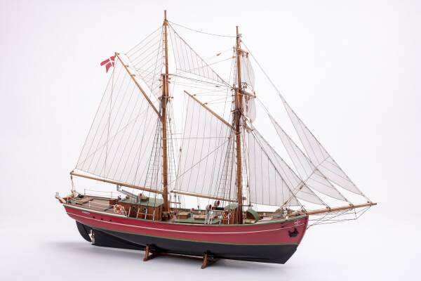 Toppsegelschoner Lilla Dan Standmodell Bausatz 1:50