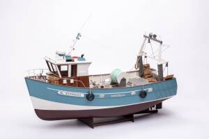 Trawler Boulogne Etaples RC model kit 1:20