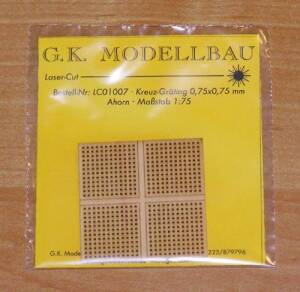 Cross Hatched Pattern 40x40 mm