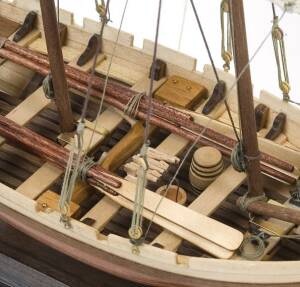 HMS Bounty Beiboot 1:24