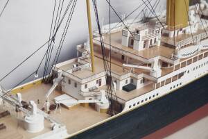 RMS Titanic RC Modell Bausatz 1:144