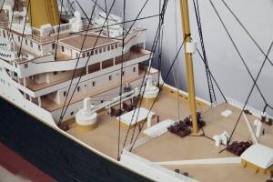 RMS Titanic RC Modell Bausatz 1:144