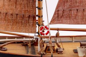 FD 10 Arnanes -YAWL  Ship Model Kit 1:50