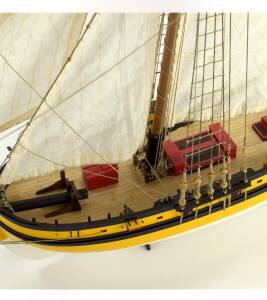 Corsair Cutter Le Renard 1:50 Model Ship Kit