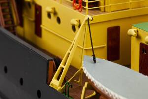 Icebreaker Elbjørn RC model kit 1.75