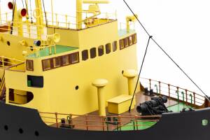 Icebreaker Elbjørn RC model kit 1.75