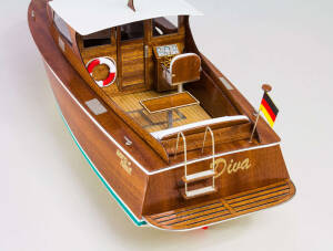 Cabin Cruiser DIVA