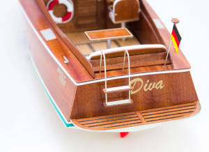 Cabin Cruiser DIVA